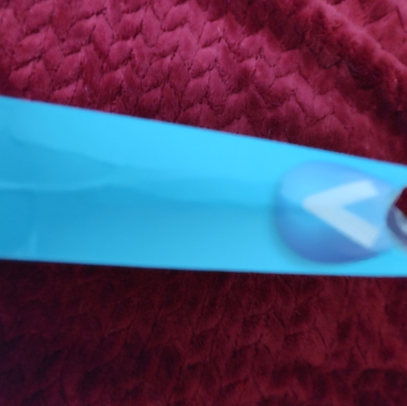 !!SOLD!! Vivitar Wireless Charger - Picture 4 of 5